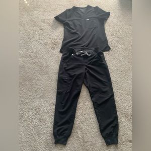 Black scrub set from FIGS